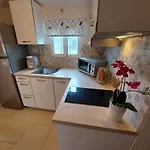 Mandola Nyaraló *