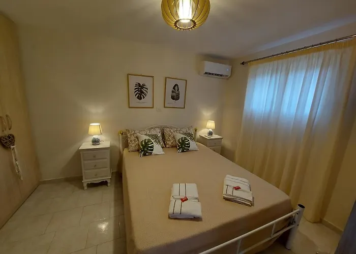 Mandola * Argostoli (Kefalonia)