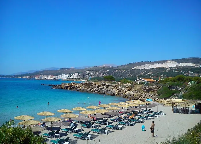 Semesterbostad Mandola *